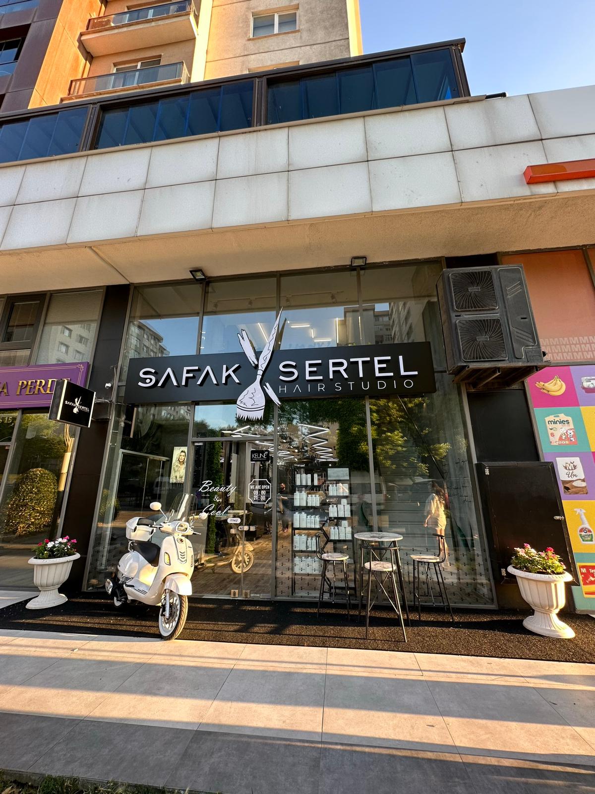 Şafak Sertel Hair Studio dış cephe
